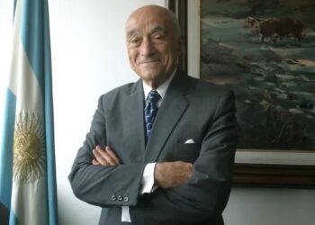 Murió a los 99 años Enrique Eskenazi, presidente del Grupo Petersen