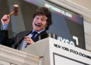 Con las recetas del pasado, Milei está destruyendo la industria nacional