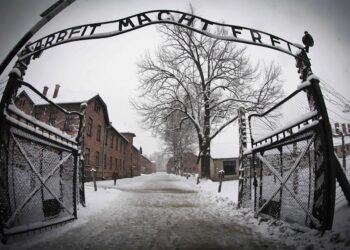 Conmemoraron el 80° aniversario de la liberación de Auschwitz