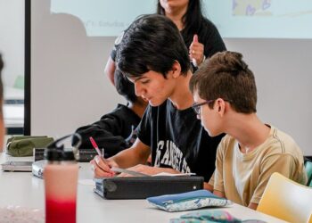 Misiones entre las ocho provincias que cumplirán con los 190 días de clases en 2025
