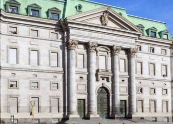El Gobierno transformó al Banco Nación en sociedad anónima