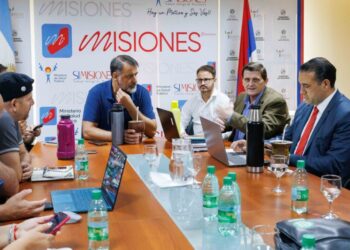 El Gobierno Provincial acordó aumento a personal de salud con los gremios ATE y UPCN