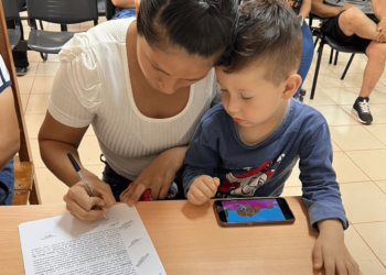 Familias de Puerto Leoni regularizan su situación dominial