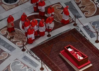 El viernes cerrarán el féretro del Papa Francisco