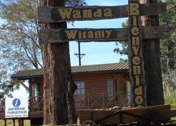 Wanda le da la bienvenida a los turistas que vistan el Norte misionero