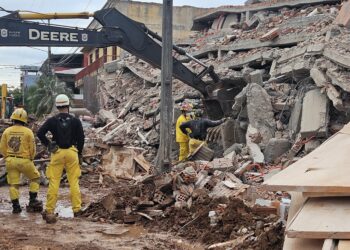 Derrumbe en Encarnación: confirmaron una víctima fatal