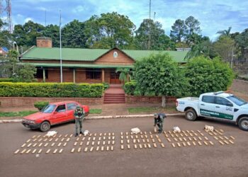 Incautaron más de 23 mil de cigarrillos de contrabando y recuperaron dos autos robados en Misiones