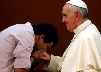 Destruyeron el anillo y el sello del papa Francisco en el Vaticano