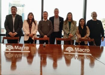 Soldando Futuro: Formación profesional de jóvenes y mujeres en la metalurgia