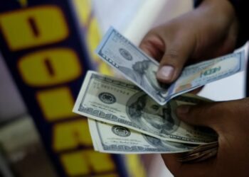 Nación anunciará este jueves el nuevo régimen para estimular el uso del dólar “colchón”