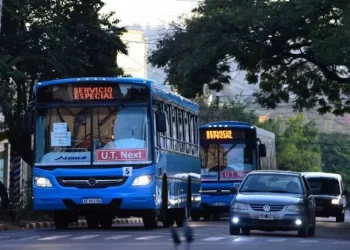 Choferes de corta y media distancia del interior cobrarán $1.3 millones de salario básico desde junio