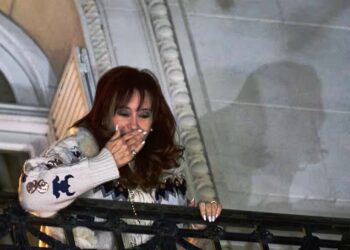 Cristina Kirchner confirmó que se presentará el miércoles en Comodoro Py
