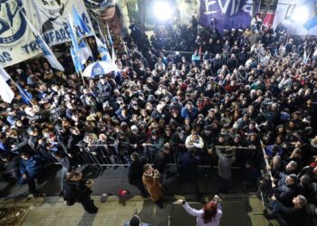 «Repudiamos este fallo infame contra CFK hecho a medida de los poderosos»