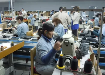 Bronca y desilusión entre los trabajadores despedidos de Dass: “Nos tomaron el pelo”