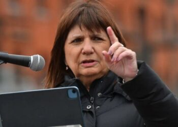 Bullrich desembarca en Corrientes para respaldar a los candidatos libertarios