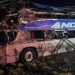Tragedia en Santa Cruz: choque entre un micro y un camión dejó cuatro muertos y al menos 20 heridos