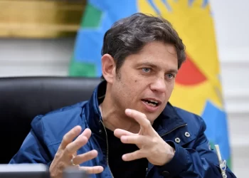 Kicillof arremetió contra Milei y calificó sus anuncios como “delirio cósmico”
