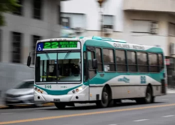 El Gobierno disolvió la CNRT y creó la Agencia de Control de Concesiones y Servicios Públicos