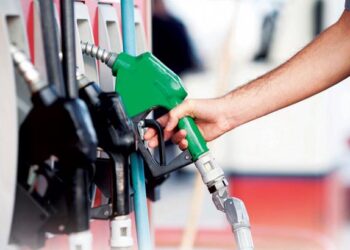 Tras cuatro meses de suba, se frenó la venta de combustibles y cayó 1,16% en julio