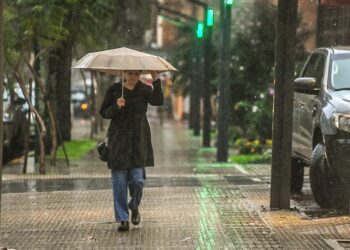 Anticipan un cierre de agosto con fuertes lluvias y un marcado descenso térmico en Misiones
