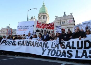 Trabajadores del Hospital Garrahan vuelven al paro tras el veto a la Ley de Emergencia Pediátrica
