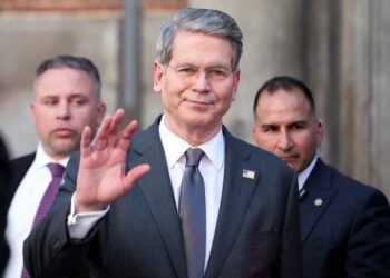 El secretario del Tesoro dijo que la asistencia de EEUU para la Argentina será “contundente”