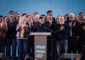 Kicillof capitalizó la victoria bonaerense, se mostró como el líder del peronismo y dio un mensaje nacional