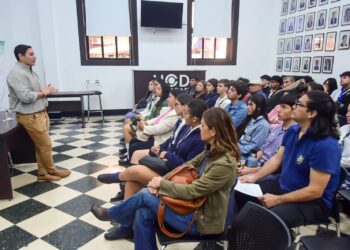 Parlamento Estudiantil Inclusivo: Los jóvenes participaron de una charla sobre la tarea legislativa