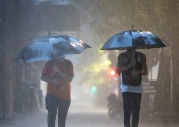 Tiempo: domingo con chaparrones y 30°C de máxima