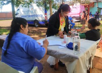 El Ministerio de Trabajo realizó un operativo integral para las familias en Puerto Esperanza