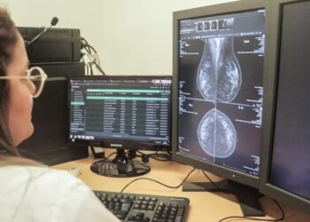Octubre rosa: el hospital Madariaga invita a las mujeres a realizarse estudios ginecológicos y mamográficos