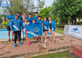 Apóstoles destaca en el primer torneo interclubes de natación 2025
