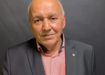 Valenzuela despide a Damiani, con el abrazo mutuo de la política