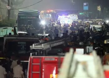 Atentado en India: ocho personas murieron por la explosión de coche bomba