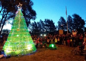 Impulsan la ornamentación navideña con materiales reciclados y convocan a los barrios a participar