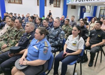 La policía de Misiones formó a 28 nuevos instructores en defensa policial y uso racional de la fuerza