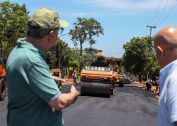 Mejoras viales en Iguazú que ya suman 650 cuadras de asfaltado con fondos provinciales