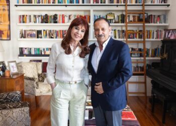 Cristina Kirchner y Ricardo Quintela analizaron la crisis provincial en medio de la reunificación del PJ