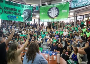 ATE lanzó un paro en todo el país contra la reforma laboral