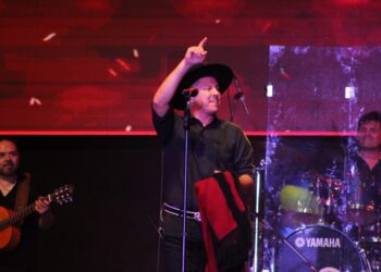 El Mensú de Oro fue para “Cacho” Bernal en el cierre del Festival del Litoral