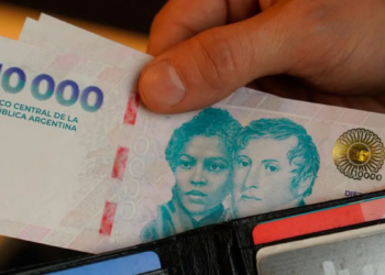 Aguinaldo: estatales cobrarán el 20 de diciembre y los jerárquicos en enero