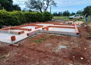 Iprodha continúa con la construcción de viviendas rurales en Colonia Alberdi