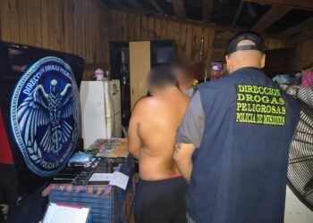 Cuatro detenidos y cocaína secuestrada tras un allanamiento en el barrio La Favelita de Posadas