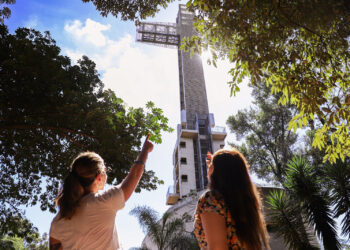 El Parque Temático de la Cruz amplía sus horarios durante la temporada de verano