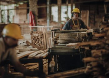 Extienden hasta abril de 2026 el alivio fiscal para profesionales e industrias