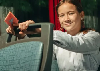 Anuncian el incio de la inscripción al boleto estudiantil misionero en todos los niveles educativos