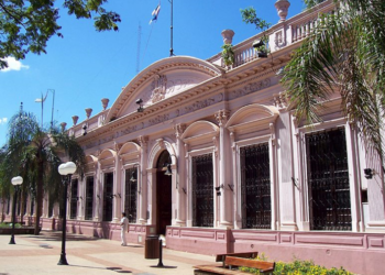 Misiones decretó asueto para las mujeres el lunes 9 de marzo