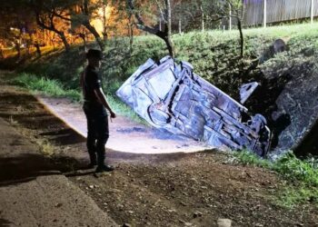 Choque sobre la Ruta Nacional 12 terminó con un auto incendiado y varios heridos leves