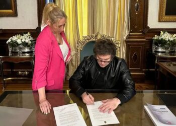 Milei repartió $47.000 millones en dos días entre gobernadores aliados