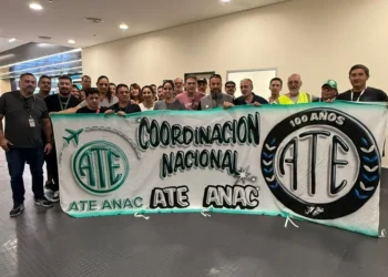 Trabajadores estatales anuncian paro en todos los vuelos del país entre el 18 y el 24 de marzo